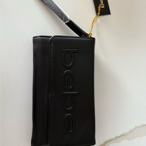 Bebe women’s wristlet wallet bag